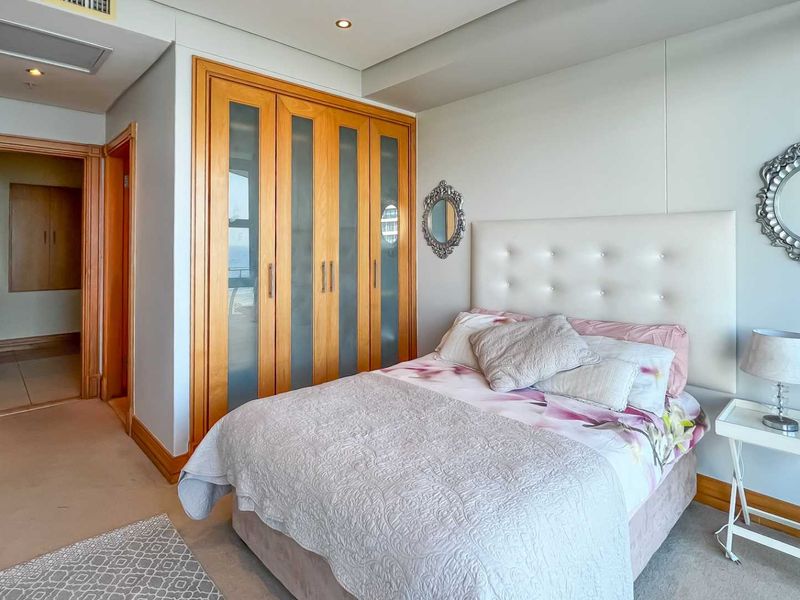 2 BEDROOM I 2.5 BATHROOM APARTMENT - Photo 7