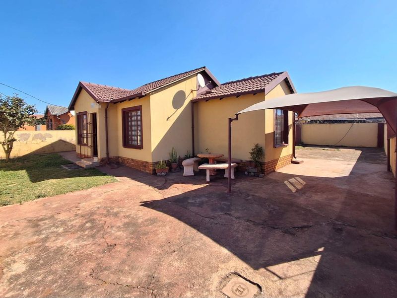 Two bedrooms house for sale in Lotus Gardens - Photo 1