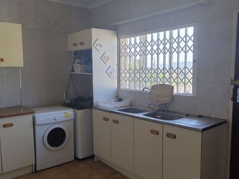 Investment Opportunity in Glencoe. - Photo 4