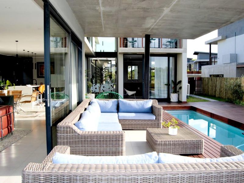 Stunning Family Home For Sale in Palm Lakes Estate - Photo 4