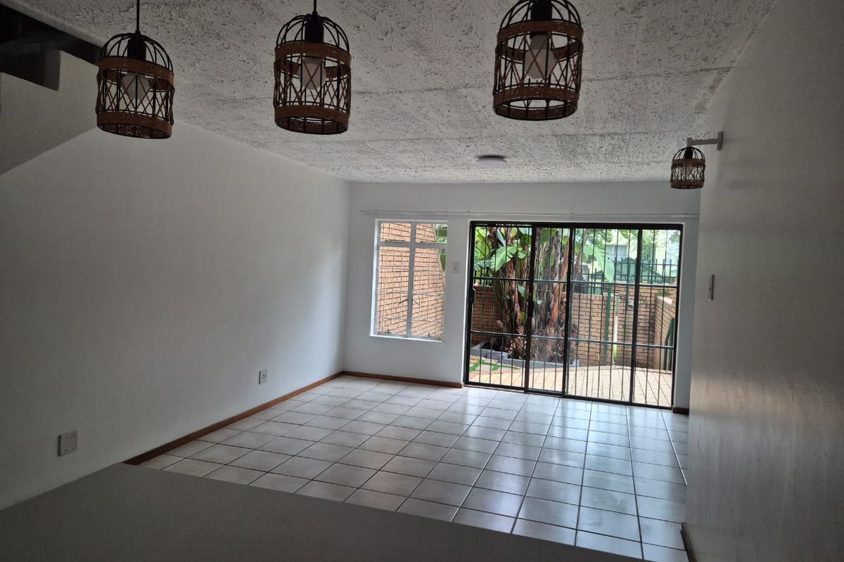 2 Bedroom Apartment to Rent in Sunnyside | Sonskyn |R9 000 per Month - Photo 2