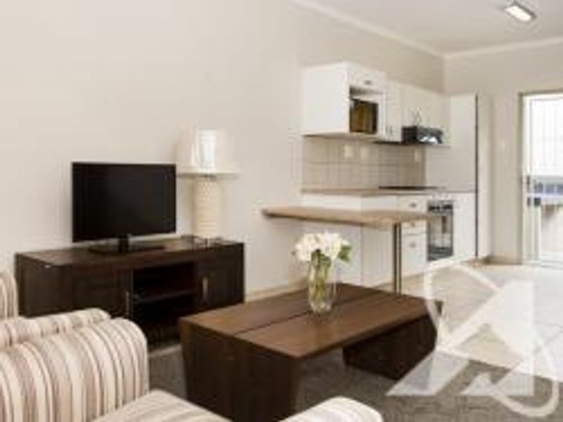 Townhouse for Sale – Pioniers Park Ext 1 - Photo 3