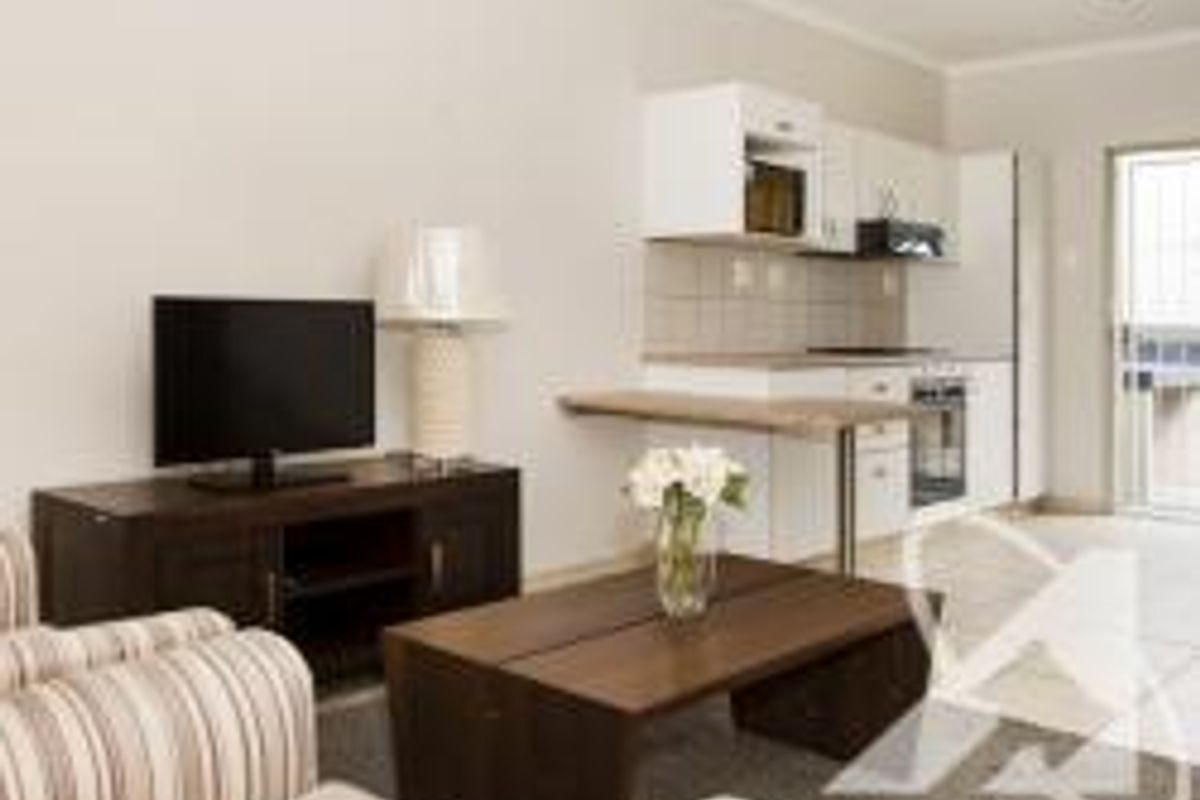 Townhouse for Sale – Pioniers Park Ext 1 - Photo 3