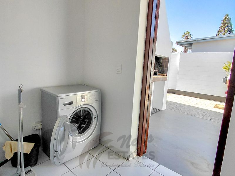 Furnished Home to Rent in Vineta, Swakopmund - Photo 7