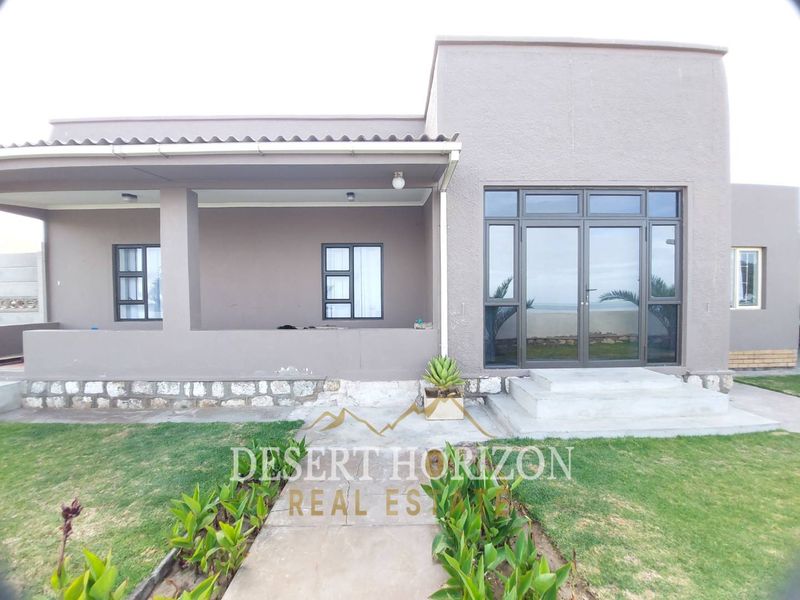 Swakopmund,Vineta |  Sea Front House With a Flat - Photo 2