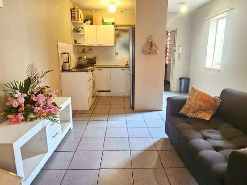 STUDIO APARTMENT FOR SALE IN ESSENWOOD, DURBAN - Photo 3