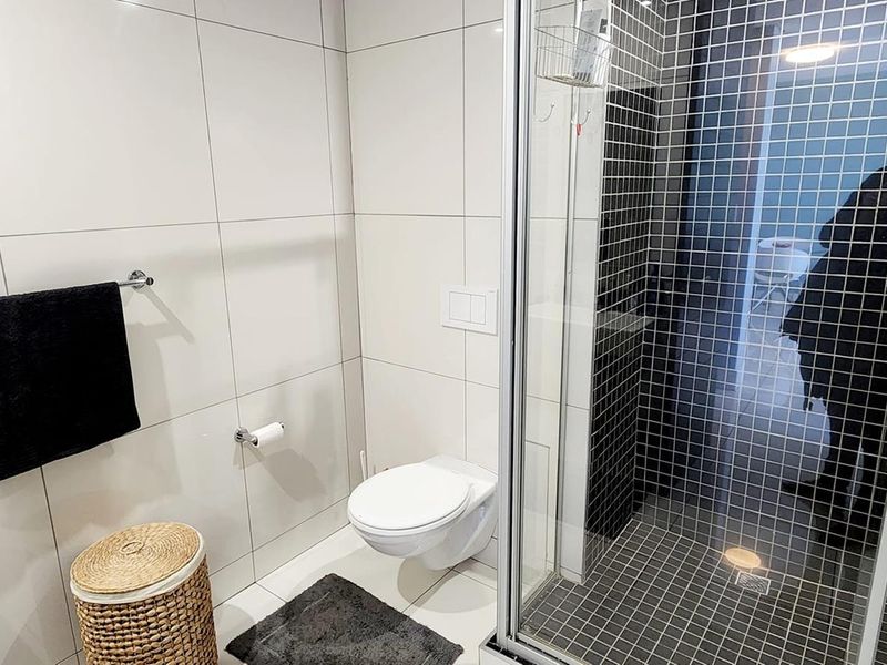 77 On Independence - Photo 6