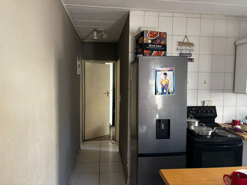 1 Bedroom, 1 Bathroom Ground floor Unit To Let - Photo 5
