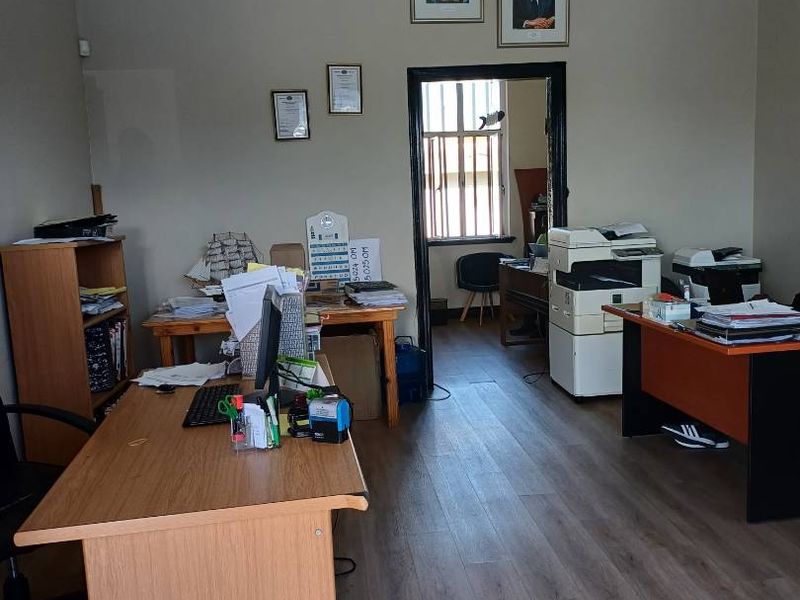 Well located Business Property in the heart of the CBD - Photo 5