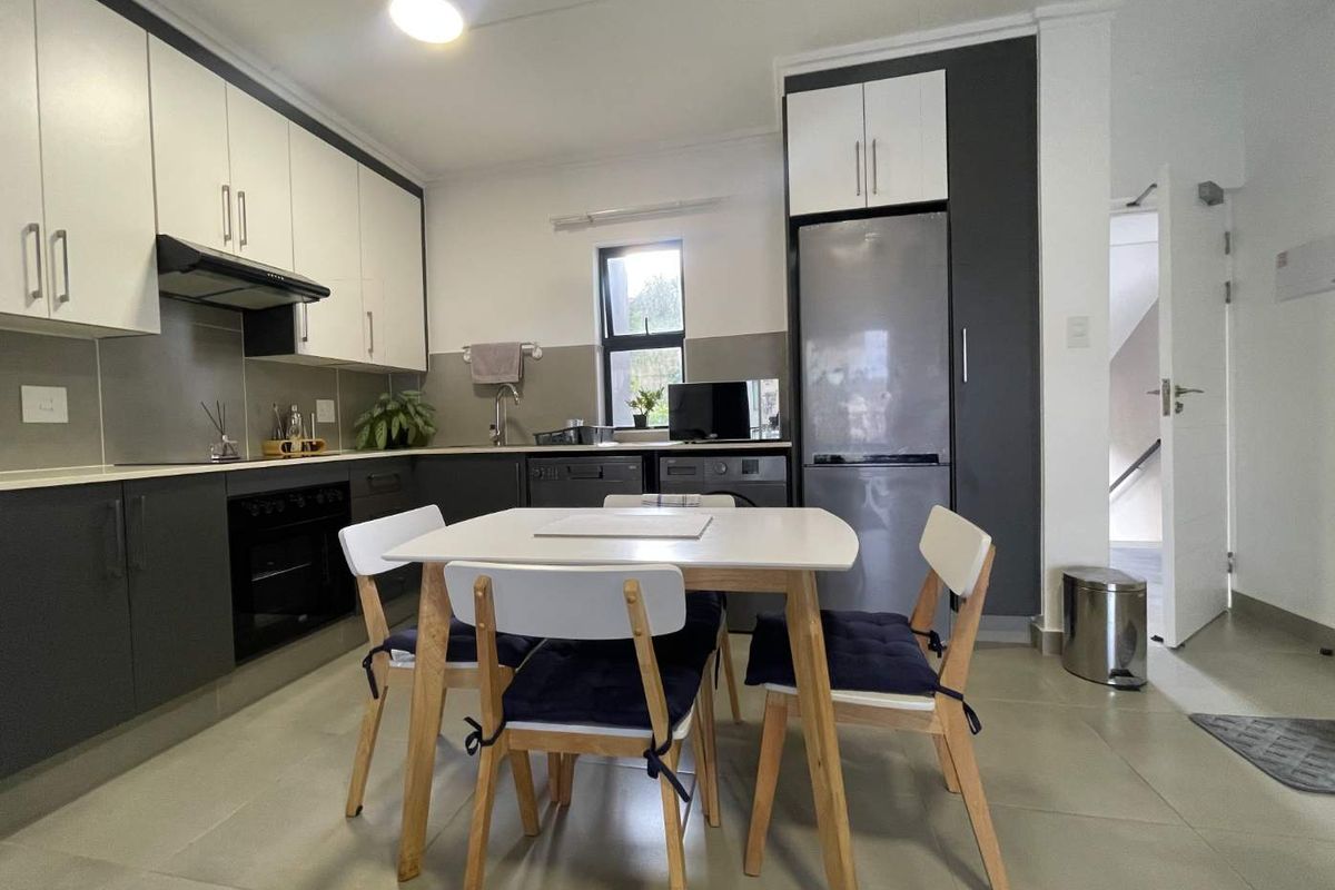 2 Bedroom Apartment to rent in Ballito Central - Photo 5