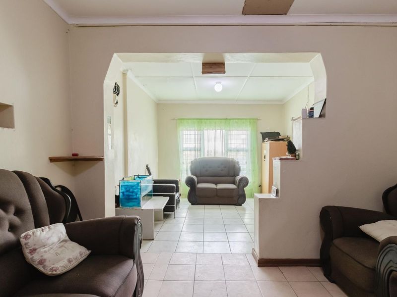 Family Home For Only R700 000 NEG - Photo 6