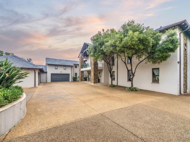 Waterfall Equestrian Estate | Off-Grid Luxury - Photo 2