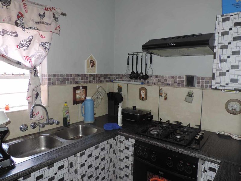 Magnificent 2 bedroomed townhouse in Southcrest - Photo 9