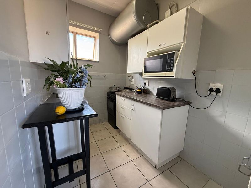 Bachelor Flat - Waverley - Photo 6