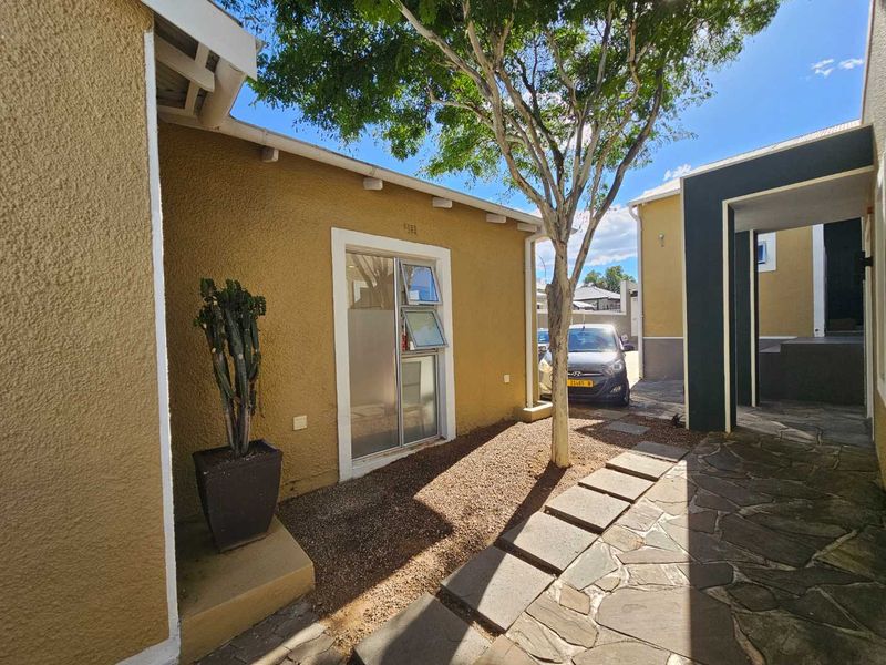 Exceptional Windhoek CBD Office Space: High ROI Potential - Photo 4