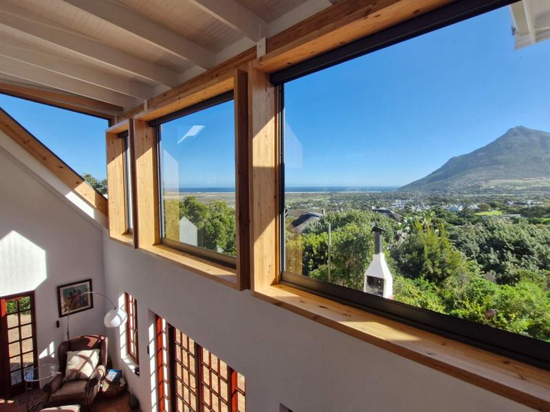 Mountainside Home with Pool & Sauna in Noordhoek - Photo 4