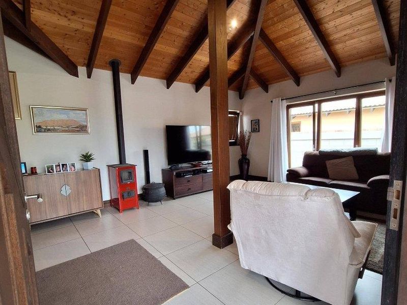 Swakopmund- For Sale-N$3 675 000 - Photo 2