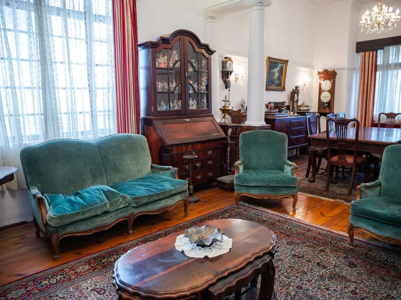 Heritage Charm with Table Mountain & Lion’s Head Views in Vredehoek - Photo 5