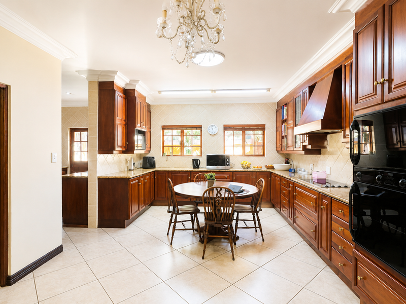 A Rare Midstream Gem - Immaculate, Freshly Painted Family Home | 3 Bedrooms | 1 Study | 3 Bathrooms | Midstream Estate - Photo 2