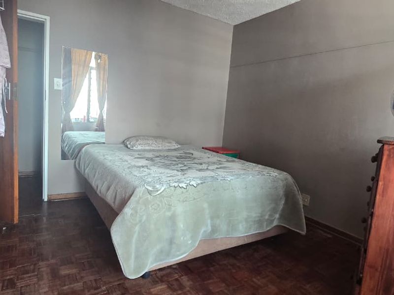 Great investment opportunity owner relocating - Photo 8