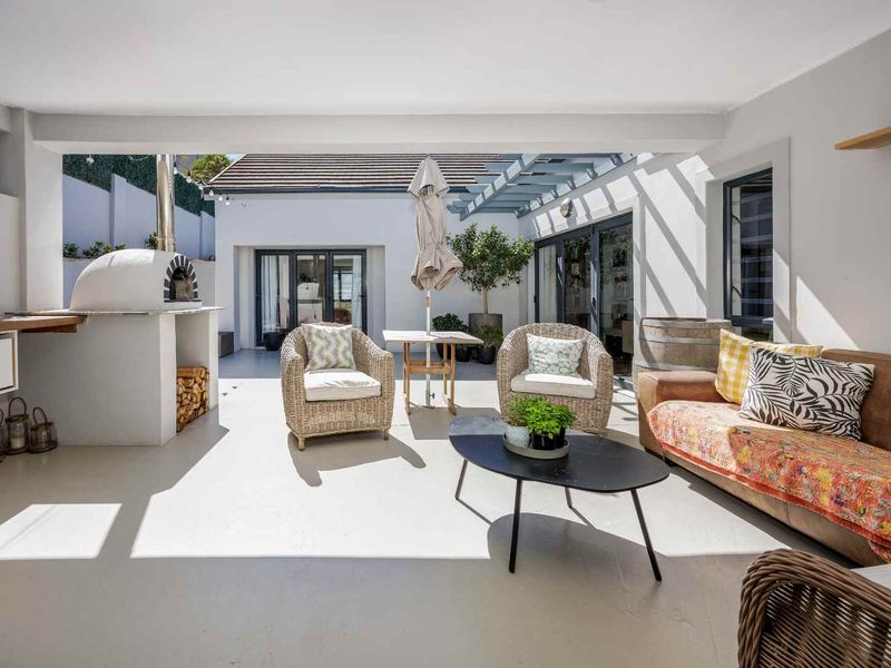 Modern 4-Bedroom Family Home with Loft – Kanonberg Lifestyle Estate - Photo 5