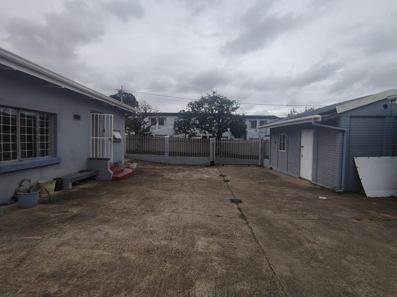 Commercial Property for Sale in Bulwer - Photo 5