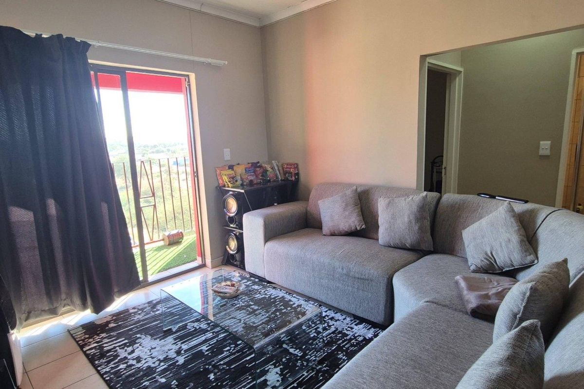 FOR SALE - YOUR NEW HOME AWAITS IN KHOMASDAL! - Photo 2