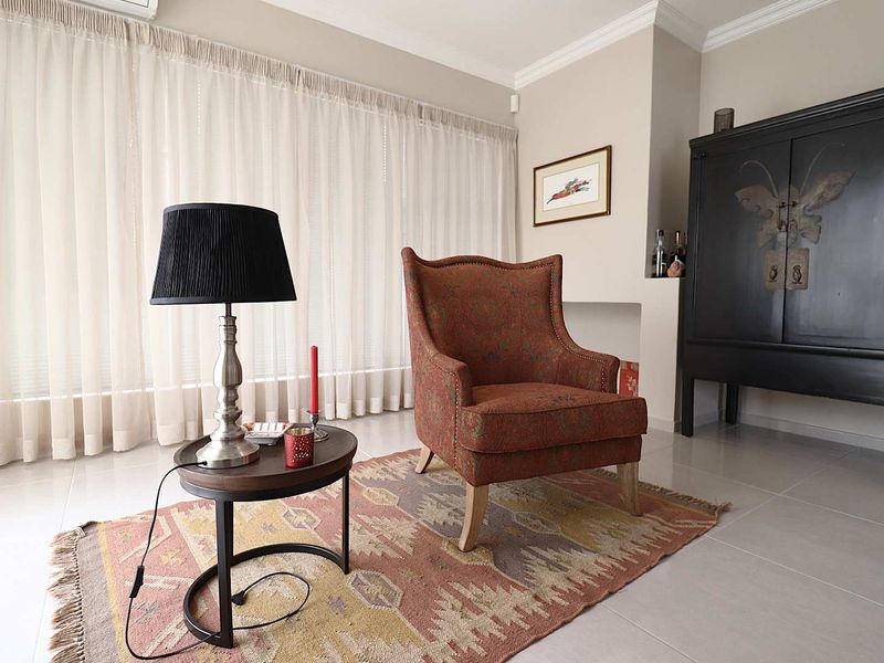 Modern One-Level Coastal Townhouse with Private Garden for Sale in Swakopmund, Namibia - Photo 6