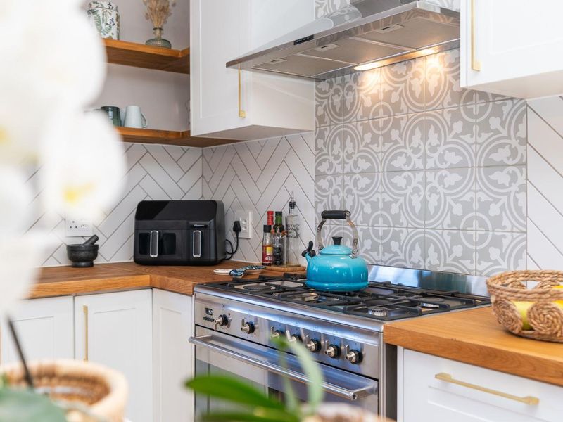 Family Home in Eco-Friendly Somerset Lakes! - Photo 6