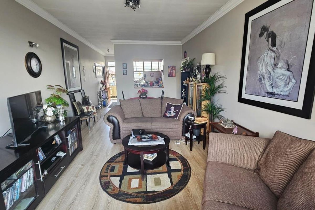 Modern Comfort with Solar Power in New Redruth - Photo 5