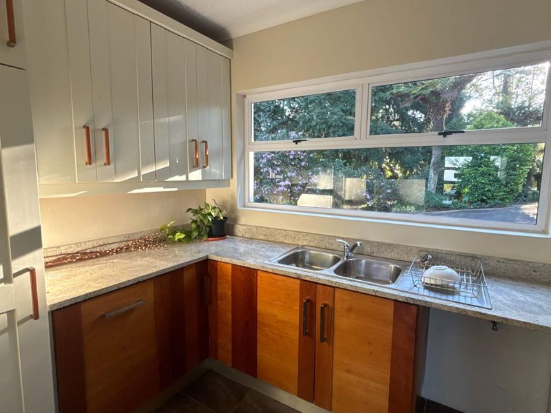 4-Bedroom Freehold Property With Exceptional Views On The Winterskloof Ridge, Hilton - Photo 7