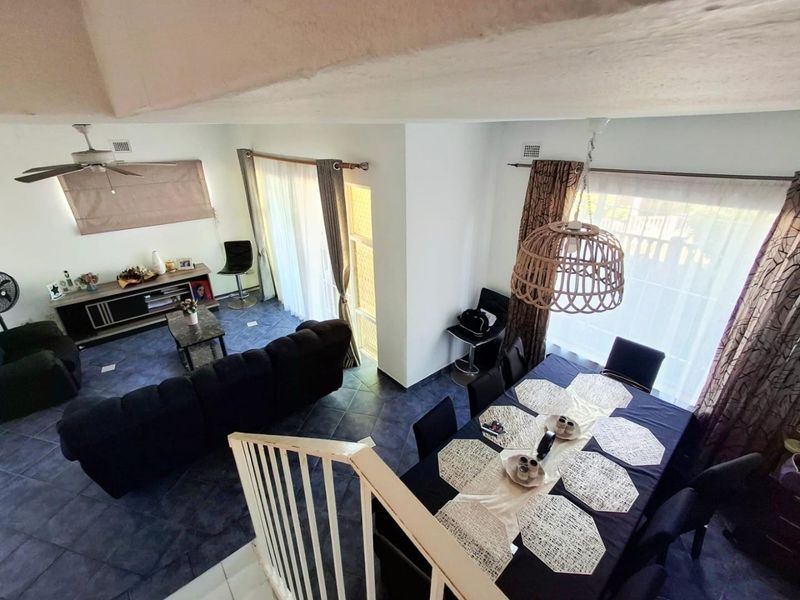 3 Bedroom Townhouse for sale in Central Malvern - Photo 3