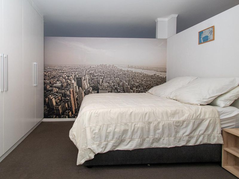 CITY LIVING WITH TABLE MOUNTAIN VIEWS - Photo 8