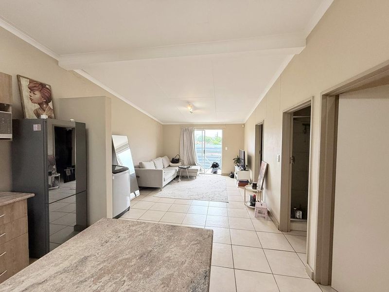 CLOSE TO CBD - Photo 2