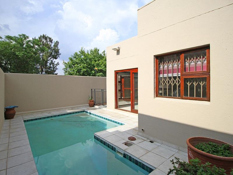 Secure 4-Bed Home with Pool & Sukkah – Low Levy Investment! - Photo 7
