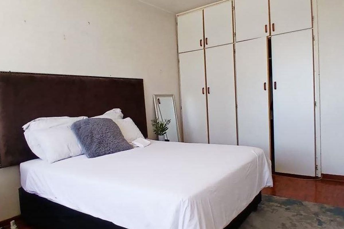 Great apartment for first time home buyers or for investors to generate good rental income. - Photo 3