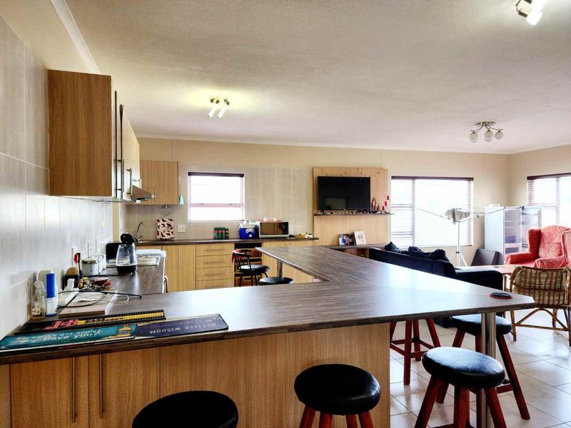 Corner property with a northwestern view. - Photo 3