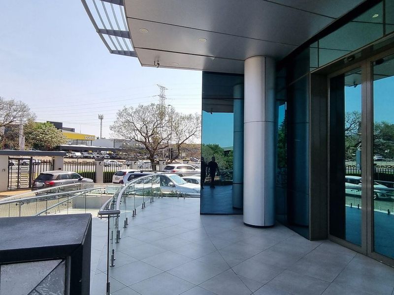 593m2 Menlyn Office To Let - Photo 2