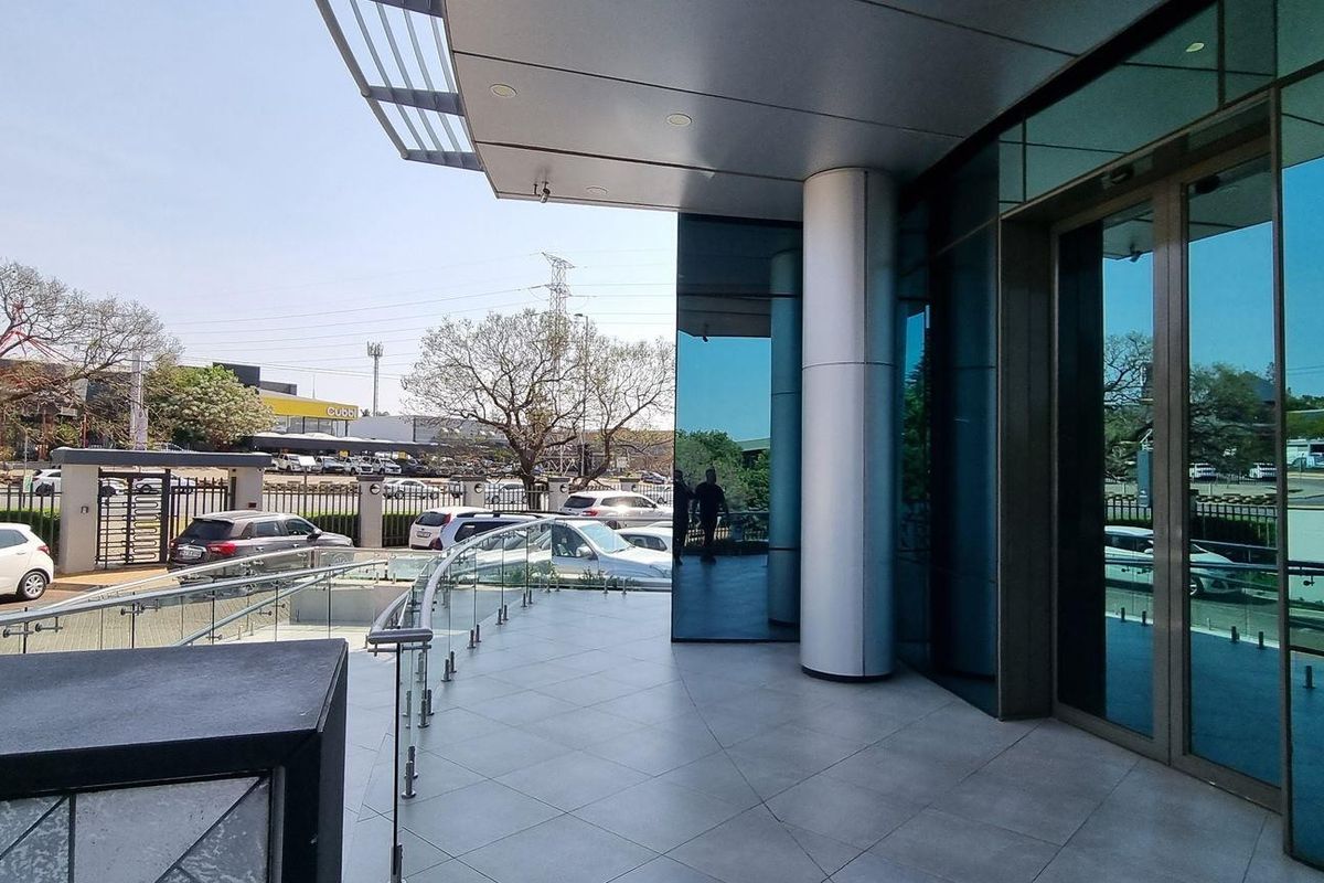 593m2 Menlyn Office To Let - Photo 2