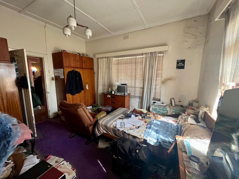 Amazing Views - 4 Bedroom House needs TLC For Sale POA - Photo 5