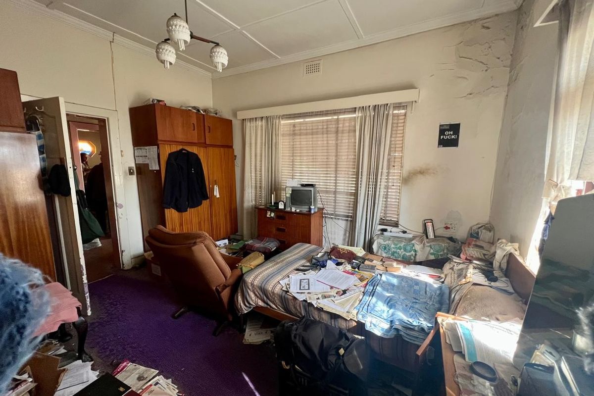 Amazing Views - 4 Bedroom House needs TLC For Sale POA - Photo 5