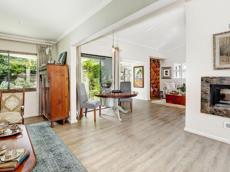 Tastefully Modernized Family Home with Ample Entertainment Spaces and Stunning Views - Photo 9