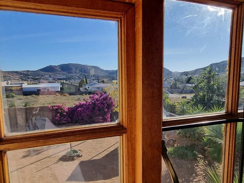 CHARMING FAMILY HOME - A PLACE TO HANG YOUR HEART - Photo 3