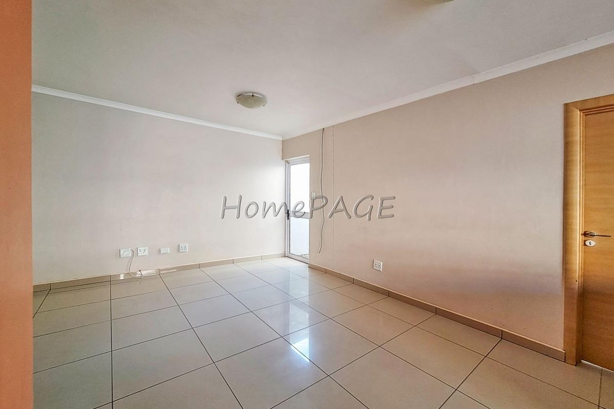 Hermes, Walvis Bay:  Very neat 2 Bedr unit in Natalie Park is for sale - Photo 5
