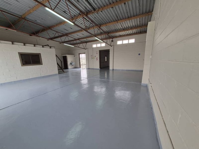 LIGHT INDUSTRIAL WAREHOUSE!!! - Photo 6