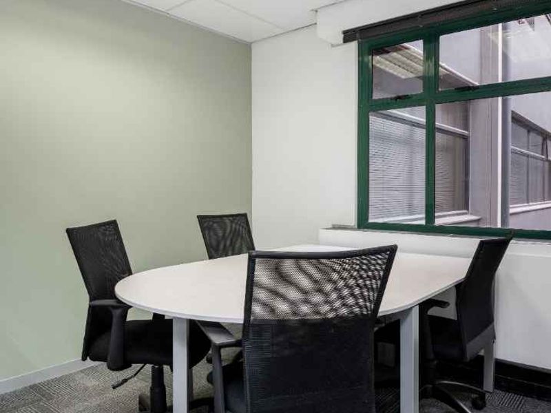 Find office space in Regus Rivonia Village for 5 persons with everything taken care of. - Photo 6