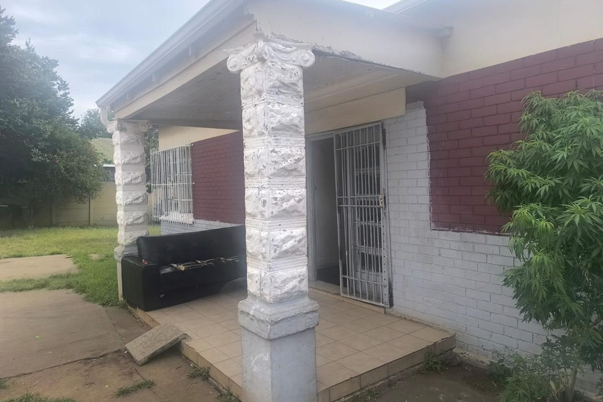 3 Bedroom House in The Hill - Photo 2