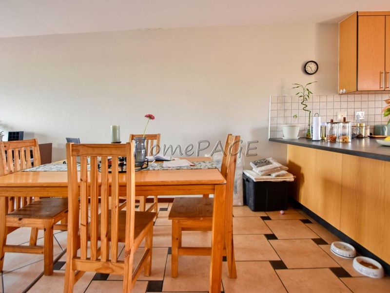 Central, Swakopmund:  1st Floor 2 Bedr Apartment is for Sale - Photo 7