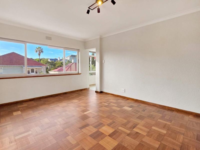 SCPACIOUS APARTMENT - Photo 4