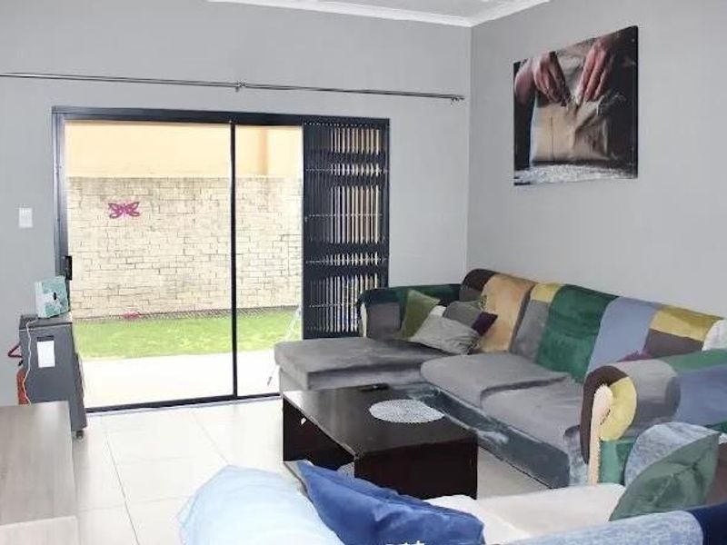 Modern Living with Prepaid Electricity & Metered Water! - Photo 3